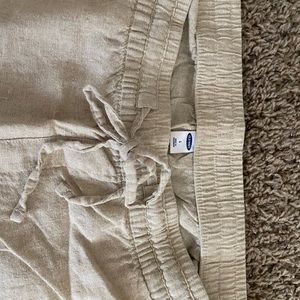 Women’s, Old Navy linen blend shorts with an elastic waist and drawstrings